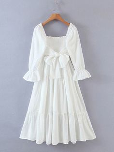 Size Chart Size US Bust (cm) Length (cm) Sleeve Length (cm) S 0 60-82 107 49 M 4 62-86 108 50 L 8 66-90 109 51 Occasion: Banquet Style: Elegant Color: White Season: Spring, autumn Decoration: Ruffle, shirred, off shoulder Material: Dacron Pattern: Solid color Collar: Collarless Neckline: Boat neck Sheer: No Sleeve length : Long sleeve This Plaid Print Boho Dress Featuring a Midi Length, Mid Length Balloon Sleeves, Back Bow Tie Detailing, Frill Hem Detailing, an Elasticated Body and a Flowy Skirt White Dress Korean, White Party Dresses, Summer Long Dress, Streetwear Korean, Boho Beach Dress, Maternity Dresses For Photoshoot, Ruffles Fashion, Photoshoot Dress, White Dress Party