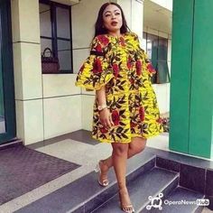 Spring Party Dress In Ankara Fabric, Knee-length Ankara Fabric Dress, Spring Knee-length Ankara Dress, Short Gown Styles, Ankara Short, Trendy Ankara Styles, Ankara Short Gown Styles, African Fashion Designers, Short African Dresses