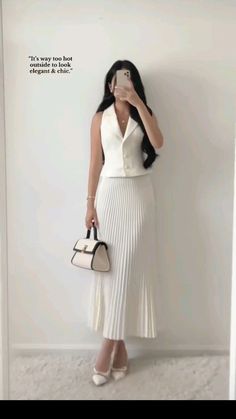 Formal Casual Outfits Women Dress, Law Graduation Outfit, Skirt Graduation Outfit, Elegant Graduation Outfit, Classy Graduation Outfit, Modest Outfits Casual, Reunion Outfit, Style Année 90, Elegance Dress