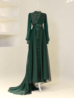 Green Embroidered Tail Dress Can be custom made to your exact measurements 💌We design muslim wedding dresses, engagement dresses and special invitation dresses. The evening dress you are looking for for your special day is here. 🎀We are trying to create the most beautiful collection by choosing the most trendy models and designs of 2022. ✂️Dress Style: We will be a good choice for the muslim evening dress you are looking for. -Express delivery. (Max 1-1½ week to all around the world.) -Real pr Evening Dress Modest, Modest Woman, Dress Islamic, Muslim Evening Dresses, Muslim Wedding Dresses, Tail Dress, Dress Modest, Islamic Dress, Muslim Dress