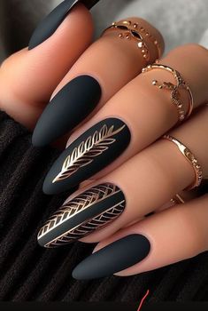 Darker Nail Designs, Black And Gold Almond Nails, Corporate Nails, Almond Designs, Long Nail Designs, Nagel Inspo, Elegant Nails, Chic Nails, Fancy Nails