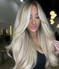 Blonde Hair Inspiration, Haircut And Color, Hair Color Balayage, Light Blonde, Dream Hair, Blonde Balayage, Blonde Hair Color, Hair Designs