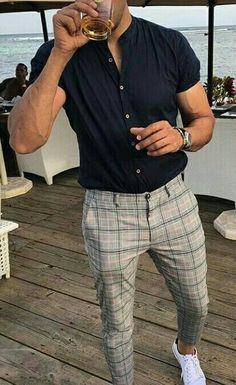 Best Casual Shirts, Stil Masculin, Kemeja Lelaki, Mens Summer Outfits, Mens Casual Outfits Summer, Mens Fashion Wear, Teddy Boys, Clothing Shopping, Stylish Men Casual