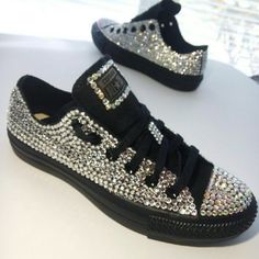 Tenis Custom Chucks, Bedazzled Converse, Bedazzled Shoes Diy, Converse Tennis Shoes, Bedazzled Shoes, Bling Converse, Diy Sandals, Diy Sneakers, Wedding Sneakers