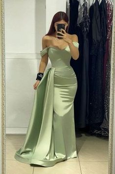 Prom Dress With Train, Classy Prom Dresses, Stunning Prom Dresses, Prom Dresses Sleeveless, Prom Dress Inspiration, فستان سهرة, Pretty Prom Dresses, Dress Dusty, Satin Prom Dress