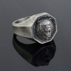 viking bear ring, inspired by vikings. We presented this 3d Bear head ring with the option of silver or white bronze. The ring is completely handmade and will be produced in the same image even if you buy the material of silver or white bronze. -Item Details - Gender : Male / Female - Materials: 925K Sterling Silver/ white bronze - weight: 8-12 gr * Ready to Ship in 1-3 Business Days * The product is sent with a suitable box for gifting. *visit our store for unique unique jewelry and the most ad Viking Jewelry Mens, Viking Bear, Bear Ring, Ring For Man, Rings Mens, Silver Bear, Bear Head, Head Ring, Silver Signet Ring