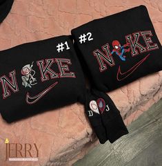 Spiderman & Gwen Stacy Disney Nike Sweatshirt: Perfect Valentines Day Gift for Couples Spiderman And Gwen Stacy, Nike Spiderman, Spiderman And Gwen, Spiderman Gwen Stacy, Spiderman Gwen, Nike Embroidered Sweatshirt, Disney Nike, Spiderman Room, Spiderman Outfit