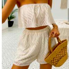 Shein. Never Worn. Still In Bag. Shorts Too Long For Me Short Elegantes, High Waisted Shorts Outfit, Tube Top And Shorts, Beach Fit, Summer Day Dresses, Holiday Clothes, Tube Top Dress, Strapless Bandeau, Women's Casual Style