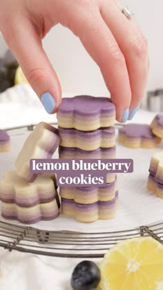 Gourmet Shortbread Cookies, Food For Cafe, Blueberry Shortbread Cookies, Desserts To Bake With Friends, Tea Treats Desserts, Interesting Cookies Recipes, Not To Sweet Desserts, Blueberries Cookies, Baking Recipes Blueberry