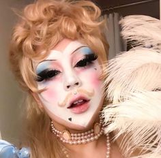 Pink Drag Makeup, Drag King Outfits, Drag Makeup Looks, Clown Drag, Drag Clown, Drag Looks, Drag King Makeup, Pastel Makeup, Drag Make-up