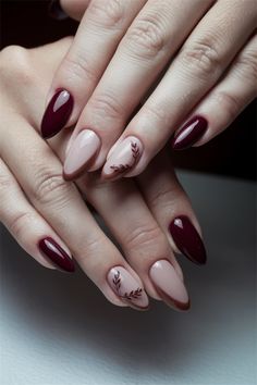 Fall nail ideas come to life with this stunning autumnal design for natural nails. Picture a soft, warm beige base adorned with delicate white accents, mimicking the falling leaves. This style captures the essence of the season while enhancing your natural beauty. Perfect for any occasion, these nails offer a subtle yet sophisticated touch. Embrace the harvest vibes with this elegant look! Pretty Nail Art Designs Autumn, Subtle Autumn Nails, Design For Natural Nails, Natural Autumn Nails, Neutral Autumn Nails, Nail Ideas For Natural Nails, Ideas For Natural Nails, Subtle Fall Nails, Nailart Autumn