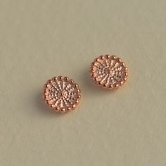 ❖ ONE PAIR! 14k gold (REAL GOLD!) rose flower stud earrings.  These flower earrings will look great with any outfit! Minimalist and simple, great for everyday wear yet noticeable, and will upgrade any look. ➤ Features: ♦ SOLID 14k Gold Stud Earrings ♦Material: Available in 14k solid rose gold / 14k solid yellow gold [shiny or matte finish]. ♦ Foral disc size: wearing surface: 0.19 inches (4.85mm) ♦Post length: 0.4 inch (10mm) / 20 gauge (wire thickness). Perfect for a variety of piercing locations: Earlobe / 2nd, 3rd hole earring/tragus/conch/helix/cartilage Straight shape end posts with silicone backs (10mm approx.) or 14k gold backs ➤ PACKAGING: The earrings will arrive in pretty gift packaging. If you are purchasing it as a gift, please feel free to add a personal note at checkout. ➤ 10 Outfit Minimalist, Tragus Conch, Gold Flats, Flower Stud, Earrings Minimalist, Gold Piece, Gold Filigree, Flower Earrings Studs, Pretty Gift