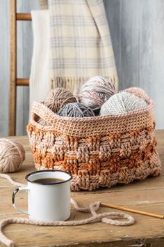 crochet woven basket, easy skill level pattern Crochet Organization, Crochet Totes, Diy Crochet Basket, Easy Crochet Basket Pattern, Decorative Post, Rectangle Basket, Crocheted Baskets, Basket Crochet Pattern, Wine Wrap