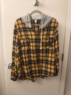 BUTTON DOWN GREAT PLAID SHIRT. Condition is "New with tags". Shipped with USPS First Class. Flannel Outfits Girl, Yellow Flannel Outfit, Shirts Women Outfit, Black Check Shirt, Flannel Outfit, Yellow Flannel, Plaid Hoodie, Flannel Outfits, Check Shirts