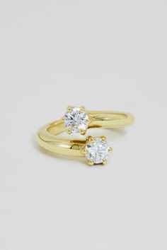 J.Hannah 18k gold sustainable diamond ring Trending Engagement Rings, Engagement Ring For Her, Diamond Wedding Rings Sets, Gem Diamonds, Ring Trends, Big Diamond, Natural Diamond Engagement Ring