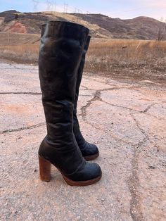 1970s leather moctoe platform high heel boot COLORS dark brown almost black  MATERIAL leather upper  leather heel  MAKER: no label  made in Brazil  CONDITION great vintage condition some scratches on leather from use might show small imperfections that we missed zips up the side SIZE womens us 7 B outsole 10 in.long insole 9 in. long ball of foot 3 in. heel 3 in. height 18 in. SHIPPING: standard priority shipped with tracking number included we ship overseas will ship next day if requested for an additional charge. Retro Knee-high Platform Boots, Fall Leather High Cut Wedge Boots, Leather Knee-high Boots, Retro Knee-high Leather Boots, Retro Fitted Knee-high Platform Boots, Retro Leather Knee-high Boots With Round Toe, Vintage High Heel Platform Boots For Fall, Vintage Knee-high Platform Boots, Vintage Black Knee-high Boots For Fall