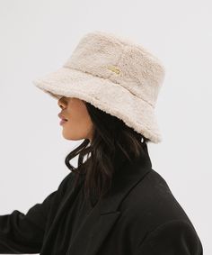 A packable sherpa bucket hat made to wear all year round. Could we ask for anything more? This one will surely keep your head warm enough in the winter + is breathable for the spring, making your fashion full of function + impressively versatile. Like all of our bucket styles, this one comes in a variety of sizes + includes our infamous adjustable inner band to ensure the best fit for you (so it's okay to size up!) Casual Fleece-lined Hat With Curved Brim, Casual Hats With Fleece Lining And Curved Brim, Casual Hat With Fleece Lining And Curved Brim, Casual Curved Brim Hat With Fleece Lining, Outdoor Brimmed Hats With Plush Lining, Casual Brimmed Hat With Faux Fur Lining, Casual Adjustable Hats With Plush Lining, Casual Adjustable Hat With Plush Lining, Casual Brimmed Hat With Plush Lining