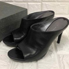 In good used condition
Via Spiga India black calf mule open toe heels size 8.5 Formal Open Toe Mules With 4-inch Heel, Formal Open Toe Mules With Padded Heel, Formal Mules With 4-inch Open Heel, Formal Open Heel Mules With 4-inch Heel, Formal Mules With 4-inch Heel And Open Back, Formal Slip-on Sandals With Deep Heel Cup, Black Open Toe Mules For Formal Occasions, Formal Open Toe Black Mules, Open Toe Heels