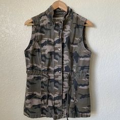 Camouflage Vest 100% Cotton Size Large Approx. Chest 19” Back neck below collar to hem 26” box F Camo Vest, Slim Vest, Back Neck, Teen Wolf, Military Jacket, Camouflage, Camo, Zipper, Wardrobe