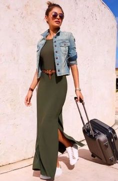 Travel Boyfriend, Vestiti In Jeans, Travel Fabric, High Neck Maxi Dress, Board Room, Gaun Fashion, Boyfriend Blazer, Mode Casual, Ținută Casual