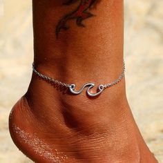 Anklet Outfit, Cute Anklets, Elegante Y Chic, Leg Chain, Summer Anklets, Silver Anklet, Beach Anklets, Women Anklets, Color Wave