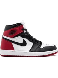 Supplied by a premier sneaker marketplace dealing with unworn, already sold out, in demand rarities. Each product is rigorously inspected by experienced experts guaranteeing authenticity. Overshadowed by other original Air Jordan 1 colorways like “Bred”, “Chicago” and “Royal”, this “Black Toe” edition is no less important when it comes to the history of the legendary shoe. Worn on court by Michael Jordan during his rookie season, the Air Jordan 1 Black Toe features a similar look to the Chicago Sepatu Air Jordan, Παπούτσια Nike Free, Jordan 1 Black Toe, Buty Jordan, Buty Marki Nike, Tenis Nike Air, Boty Nike, Skor Sneakers, Dr Shoes