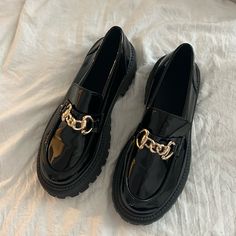 Black Loafers Never Used Black Slip-on Flats For Spring, Spring Black Round Toe Flats, Trendy Black Slip-on Flats, Classic Black Loafers For Spring, Casual Black Loafers For Fall, Black Casual Flats For Spring, Casual Black Flats For Office, Casual Black Flats For Spring, Black Casual Spring Flats