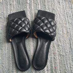 Lightly Worn Bottega Sandals. Some Scuffing At The Edges Of The Foot Area. Comes With Box And Dust Bag. Bottega Sandals, Bottega Veneta Shoes, Bottega Veneta, Women's Shoes Sandals, Shoes Sandals, Dust Bag, Women Shoes, Sandals, Black