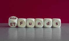 several dices spelling out the word etf fund's