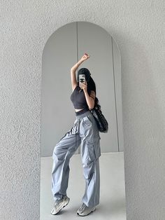 Brand: other/otherSize: S M LStyle: StreetStreets: European and AmericanPopular elements: pocketsColor classification: khaki black pink gray blueYear Season: Summer 2023Clothing style details: pocketsTrouser length: Long pantsWomen's pants type: cargo pantsMaterial composition: Other materials High Waist Cargo Pants, Harajuku 90s, Waist Cargo Pants, Spring Outfits For School, Oversized Pants, 2000s Clothes, Grayish Blue, Blue Khakis, Summer Clothing