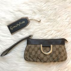 Gucci Clutch/Wristlet In Great Preowned Condition Gucci Clutch, Gucci Bags, Wristlets, Gucci Bag, Clutches, Bag Lady, Gucci, Silver, Women Shopping