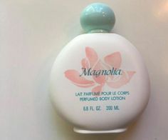 80s Perfume, Magnolia Perfume, Pretty Perfume Bottles, Perfume Scents, روتين العناية بالبشرة, Perfume Lover, Bath And Body Care, Vintage Bottles, Vintage Perfume