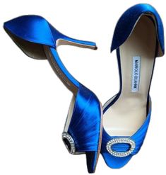 Blue Fitted Heels For Gala, Formal Fitted Blue Heels, Designer Blue Heels For Gala, Designer Blue Heels For Wedding, Designer Blue Heels For Evening, Luxury Blue Heels For Formal Occasions, Elegant Royal Blue Formal Heels, Elegant Royal Blue Heels For Evening, Blue Luxury Heels For Gala