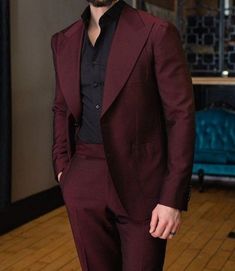 Dark Red Suits For Men, Wine Red Suit Men Prom, Dark Red Suit Men Aesthetic, Dark Red Mens Suit, Red Suit Ideas For Men, Red Suit Men Prom, Marron Suit For Men, Banquet Suits For Men, Men In Burgundy Suit