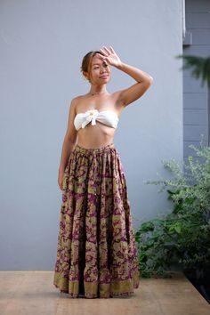 This beautiful Skirts with  made from lightweight cotton fabric. which perfectly fit to your festival, beach, summer vacation or just new addition to your wardrobe that will inspire you for your new street look! This Skirts is comfortable and relaxation for any occasion.      🪡🧵 MATERIAL : cotton breathable muslin This skirts will fit sizes Small to Large, approximately Sizes XS - L ( Not - XL ) * Waist : 24'' Stretching to 40''  * Hips : up to 54"  * Length : 38" from waist to hem  Model is 5' 1" and 103 lbs.  * Accessories excluded COLOR VARIATIONS Our clothes are hand-dyed in batches after they are sewn. ( The colour may different about 5-10 % from the real colour ) We aim for our colors to match our photos. We hope you love your new breathable threads.  CARE INSTRUCTIONS : * Wash sep Tropical Long Skirt Outfit, Long Boho Skirt, Long Cotton Skirt, Skirts Casual, Gauze Skirts, Full Length Skirt, Long Skirt Outfits, Boho Skirt, Modest Skirts