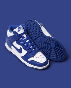 NIKE DUNK HIGH GAME ROYAL ''DD1399-102''
The Nike Dunk High is the iconic model of sneakers loved by many sports enthusiasts. Strap your feet into the latest high-top sneaks on the market. Say goodbye to weak construction and sore feet with these shoes that are built to do battle. Slip these on for a more fulfilling experience at work or play. Royal Outfit, Royal Outfits, Nike Dunk High, Dunk High, Retro Shoes, Athletic Wear, Nike Dunk, Nike Dunks, Nike Air Force Sneaker