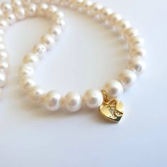 Freshwater Pearl Necklace With Gold Initial Pendant Real - Etsy Pearl Necklace With Heart, Beach Choker, Modern Pearl Jewelry, Pearl Necklace With Gold, Handmade Pearl Necklace, Resort Jewelry, Gold Initial Pendant, Pearl Beach, Necklace With Heart