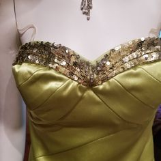 Nwot- David's Bridal Sequin Hearts Lime Green Dress. Sweetheart Strapless With Gold Sequins. Bra Inlaid With Side Zipper. The Back Is Peek-A-Boo With Sequins Embellishments. Satin Like Elegant Fabric With 4% Spandex For The Perfect Stretch And Fit. Size 11. Nwot- New Without Tags. Never Worn. Measurements Laid Flat- Pit To Pit 16" Lime Green Dress, Elegant Fabric, Heart Dress, Gold Sequins, Davids Bridal, Peek A Boo, Sequin Dress, Green Dress, Lime Green