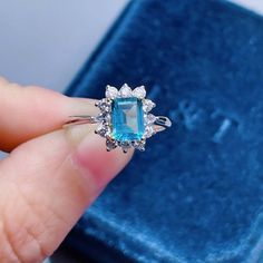 >>>> TOPAZ RING INFORMATION <<<< Main Topaz size: 4*6 mm.Main stone: blue topaz.Gemstone Color: London Blue. Side stones: Shining CZ diamond (cubic zircon).>>>> ABOUT BAND COLOR <<<>>> CUSTOM METALS <<<< Ring Size: From US #2 to US #15.Supply customized Solid Gold (9K, 14K and 18K White Gold/Rose Gold/ Gold). Please contact me by messenger to update price. :-)Free Customize Engraved: Accept name or some simple icon on ring band. I Grad Rings, November Birthstone Jewelry, Swiss Blue Topaz Ring, December Birthstone Ring, Blue Topaz Jewelry, Handmade Sterling Silver Rings, Simple Icon, Zierlicher Ring, Topaz Jewelry