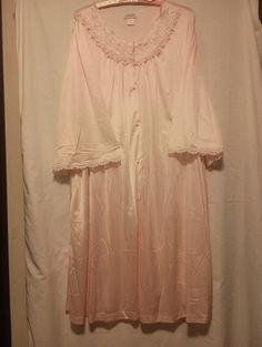 VGUC - Womens Original Vintage Lorraine brand-Very feminine Pink colored button down with fabric buttons, scalloped & embroidered neckline with embroidered floral pattern, pink floral lace! SIZE - Large/ NOTE- The size tag is not visible anymore!  *Free Shipping* Pink Lace Trim Chemise For Daywear, Fabric Buttons, Lace Button, Women's Nightgowns, Embroidered Neckline, Nightgowns, Pink Lace, Lorraine, Size Tag