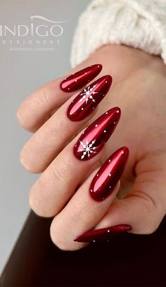 Festive Nail Designs, Red Christmas Nails, Cute Christmas Nails, Christmas Gel Nails, Her Nails, Red Nail Designs, Snowflake Nails, Christmas Nails Acrylic, Red Nail