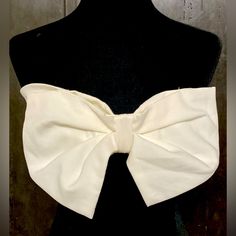 Shein Women White Bow-Tie Crop Top-Nwnt -Size Small. Never Worn. Excellent Condition. Fits Like A Halter Top. Measurements Approximately 14” From Armpit To Armpit X 6” Long. Non-Smoking Home. Priced To Sell At As Is Condition. Don’t Like My Price, Make Reasonable Offer! And Thank You For Checking My Closet. Fitted Party Tops With Ribbon, White Fitted Top With Ribbon, Fitted White Top With Ribbon, Fitted White Top With Bow Tie, White Fitted Top With Bow Tie, Chic Party Tops With Bow Tie, Chic Fitted Top With Ribbon, Chic Fitted Ribbon Tops, Chic Fitted Bow Tie Top