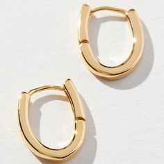 Brand New With Tags And Never Worn Anthropologie Delicate Oval Hoop Earrings. 14k Gold Plated Brass. 0.75” Diameter. These Are Sold Out In Sold Out In Stores And Online! Anthropologie Style Number 67898023 Timeless Oval Earrings For Everyday, Timeless Oval Everyday Earrings, Classic Teardrop Huggie Earrings For Everyday, Formal Minimalist Oval Huggie Earrings, Classic Teardrop Hoop Earrings For Everyday, 14k Gold Oval Earrings For Everyday, Everyday 14k Gold Oval Earrings, Classic Oval Earrings For Everyday, Gold Oval Huggie Earrings For Everyday