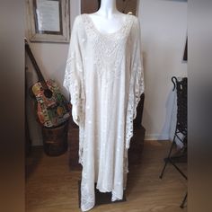 Soft Sorroundings Label Noir Martinique Breeze Kaftan & Slip, Nwt Size L/Xl. This Gorgeous Kaftan Is New With Tags, A Crocheted Cotton Ivory Cream Color With A Cotton Full Slip. It Features A Tiered V-Neck With Goddess Lace-Edged Sleeves & Sides, With Scalloped Edging. The Detachable Slip Has Spaghetti Straps With Side Slits For Comfort. Beautiful, Dreamy Breezy & Flowy. Bohemian Long Sleeve Lace Maxi Dress, Flowy Lace Boho Dress For Festivals, Bohemian Maxi Dress With Lace Trim, Bohemian Long Maxi Dress With Lace Trim, Long Festival Dresses With Lace Trim, Long Lace Trim Festival Dresses, Bohemian Lace Dress With Chikankari Embroidery, Bohemian Cream Kaftan For Vacation, Bohemian Beige Kaftan For Wedding