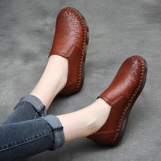 Women comfortable cow tendon daily casual retro shoes Main Material:CowhideHeel Type:FlatUpper Material:Cow LeatherHeel Height: Low(2m)Closure Type:Regular Comfortable Brown Loafers With Flat Heel, Casual Brown Flat Leather Shoes, Comfortable Low-top Flats For Fall, Comfortable Brown Round Toe Loafers, Comfortable Brown Loafers With Round Toe, Comfortable Brown Leather Shoes For Fall, Comfortable Brown Closed Toe Loafers, Casual Flat Leather Shoes For Fall, Casual Brown Leather Shoes For Spring