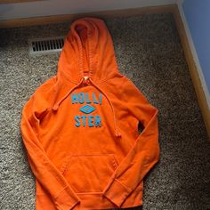 Never Worn- Youth Large- Orange Cotton Hoodie With Letter Print, Orange Casual Hoodie With Graphic Print, Casual Orange Graphic Print Hoodie, Orange Cotton Hooded Top, Casual Orange Hoodie With Letter Print, Casual Orange Hooded Top, Casual Orange Cotton Hoodie, Hollister Sweatshirt, Hollister Shirts