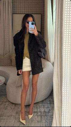 Mini Skirt Outfit Aesthetic, Going Out Outfits Winter, Icon Dress, Black Mini Skirt Outfit, Skirt Outfits Aesthetic, Fashion Designer Dress, My Future Husband, Fashion Week Dresses, Mini Skirt Outfit