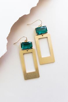 Take your look from casual to black tie with these sleek drop earrings. Our Maureen earrings feature a brushed gold rectangle suspended from a stunning green crystal. Need the perfect finishing touch for your bridal party or the right amount of sparkle as a wedding guest? The versatility is endless! Brushed gold rectangle drop earring Green crystal accent French hook Green Crystal, Drop Earring, Style Expert, Green Crystals, Cute Earrings, Black Tie, Wedding Guest, Bridal Party, Earring Set