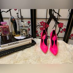 Alexander Mcqueen Studded Platforms Pump,Size 37 Sexy And Hot To Turn Heads Around Please See The Pictures Before Buy It. Thanks!Retail $645.000 Plus Taxes. I’m Open To Consider Reasonable Offers. Pink Heels With Sculpted Heel For Night Out, Pink Heels With Branded Heel Counter For Night Out, Bold Pink Heels, Bold 4-inch Heels For Night Out, Bold Pink Heels For Party, Bold Pink Party Heels, Mcqueen Shoes, Alexander Mcqueen Shoes, Platform Pumps