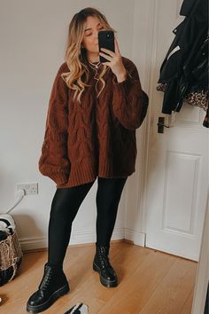 Curvy Winter Outfits, Plus Size Herbst, Plus Size Winter Outfits, Look Legging, Midsize Outfits, Plus Size Fall Outfit, Vest Outfit, Outfit Pink